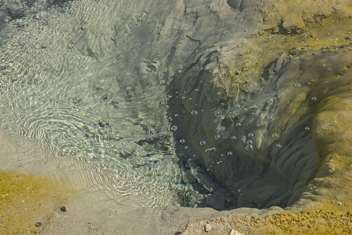 Yellowstone-land